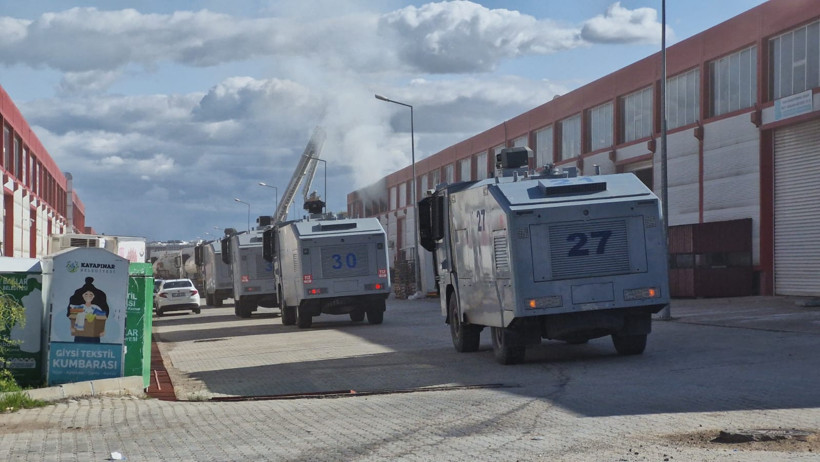 Kozmetik fabrikasında yangın - Resim : 1