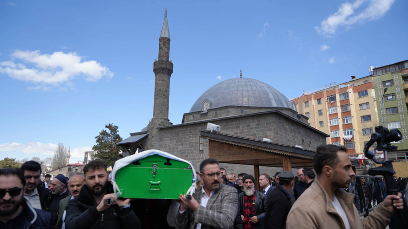 Bir annenin feryadı: Benim çocuğumun hakkını savunun, hakkını alın - Resim : 1