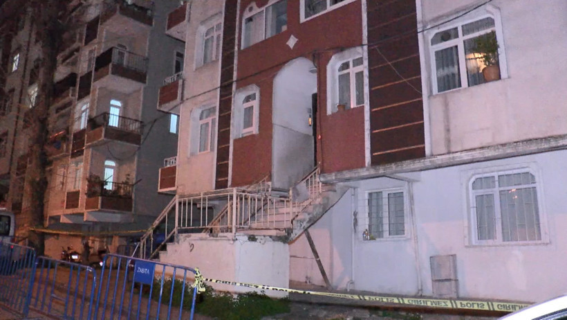 İstanbul'da 6 katlı binada panik: Kolonlardan ses geldi, bina tahliye edildi - Resim : 1