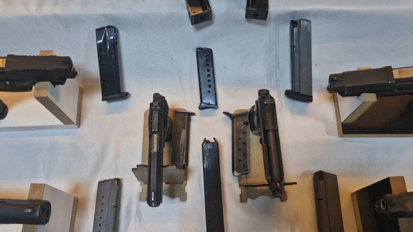 Irak'tan gelen araçtan tüfekler çıktı - Resim : 2