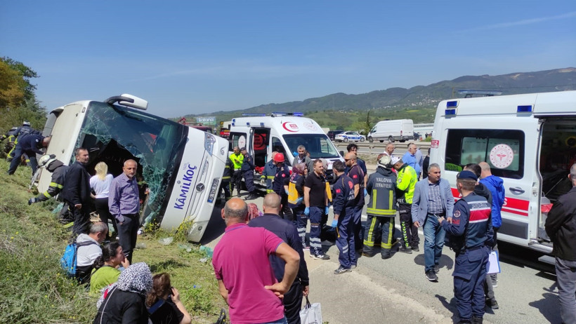 Yalova'da yolcu otobüsü devrildi: 1 ölü - Resim : 1