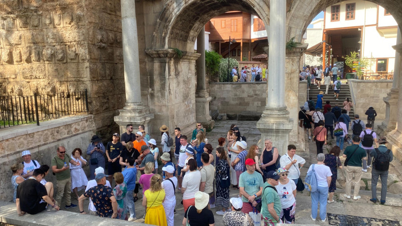 Antalya'da kapı krizi: İşletmeler ilk kez duydu - Resim : 1