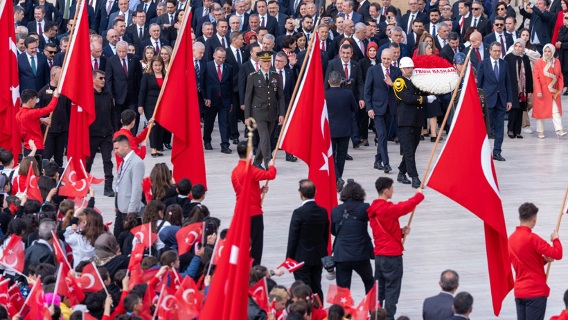 Devlet erkanı Anıtkabir'de: Kurtulmuş'tan tarih gafı - Resim : 4