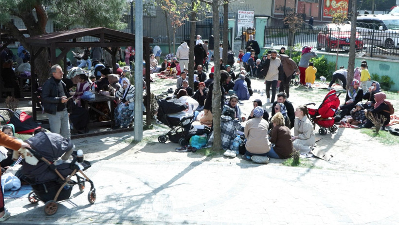 Depremden kaçanlar Gezi Parkı'na sığındı - Resim : 8