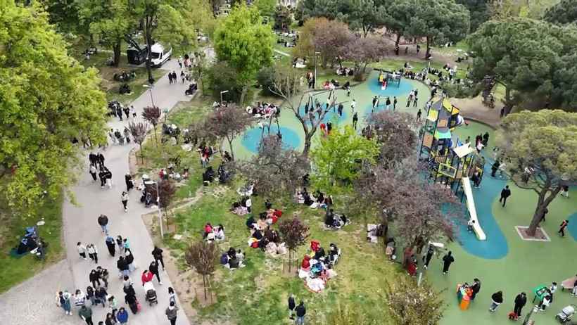 Depremden kaçanlar Gezi Parkı'na sığındı - Resim : 3