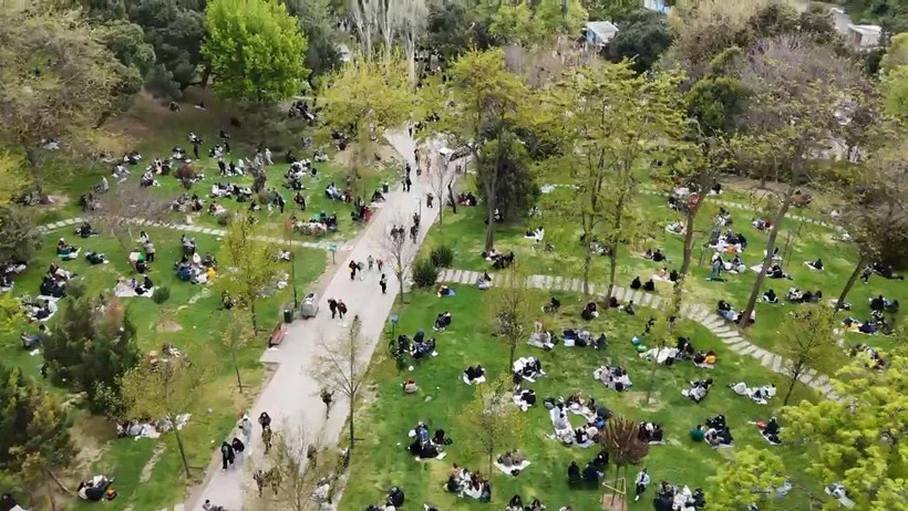 Depremden kaçanlar Gezi Parkı'na sığındı - Resim : 4