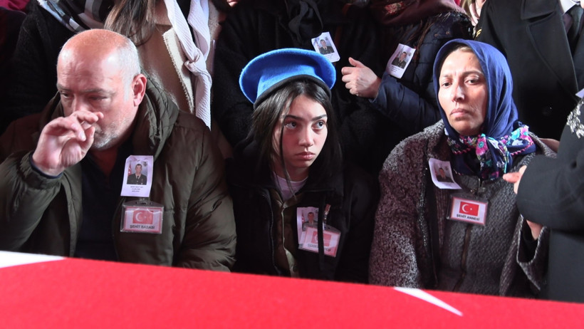 Şehit Piyade Uzman Onbaşı son yolculuğuna uğurlandı - Resim : 1