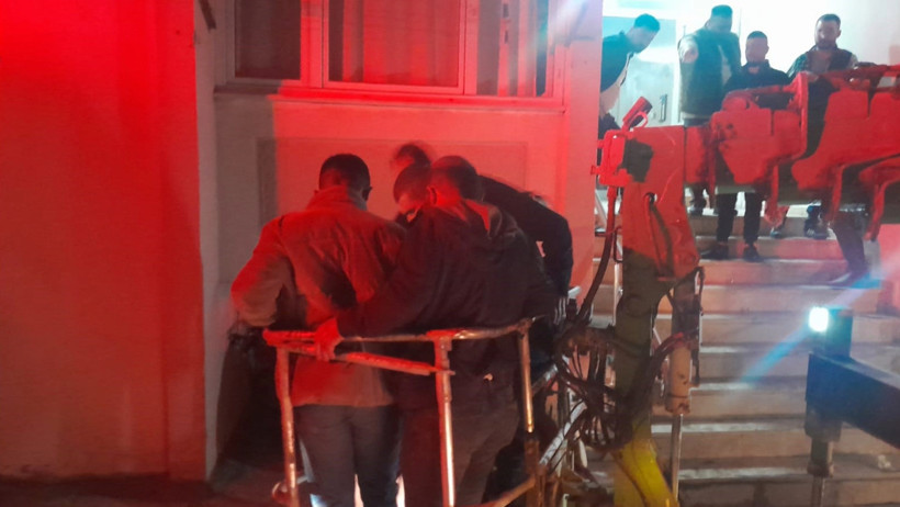 Apartmanda çıkan yangın korkuttu - Resim : 1