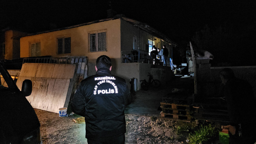 Evinin bahçesinde silahlı saldırıya uğradı - Resim : 1