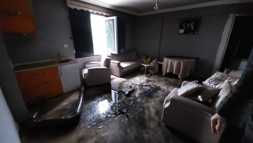 Samsun'da yangın felaketi: Bir kişi hayatını kaybetti - Resim : 1