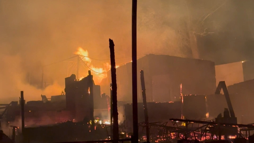 İstanbul'da altı restoran kül oldu - Resim : 3