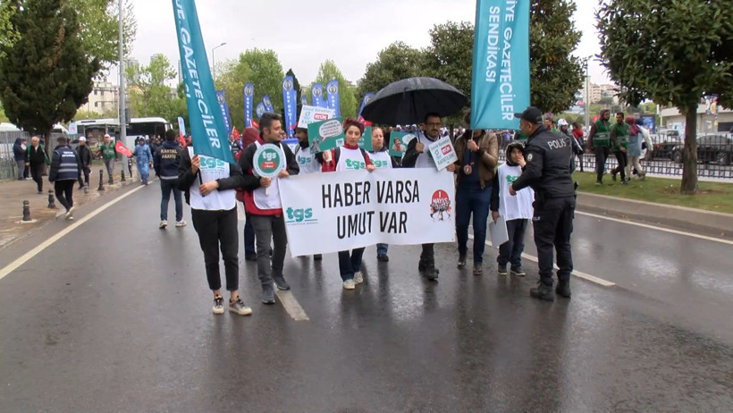 1 Mayıs kutlamalarına sağanak engeli - Resim : 2