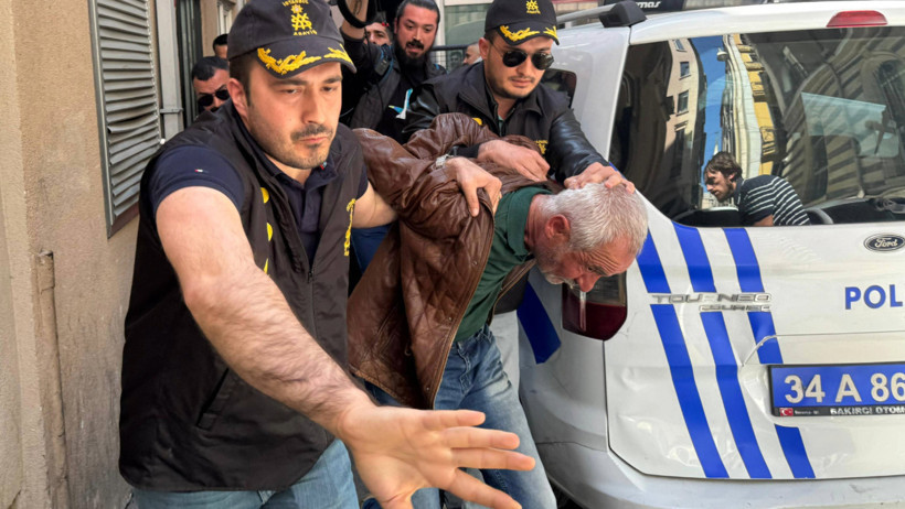 Özgür Özel'e yumruklu saldırı - Resim : 1