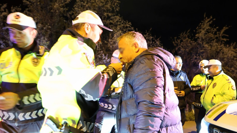 Olaylı gece: Müdürün şoförü alkollü yakalandı, zorluk üstüne zorluk çıkardı - Resim : 2