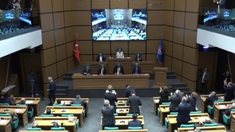 AKP’li Meclis üyesi “muhalefete yönelik ağır baskılar" nedeniyle partisinden istifa etti - Resim : 2