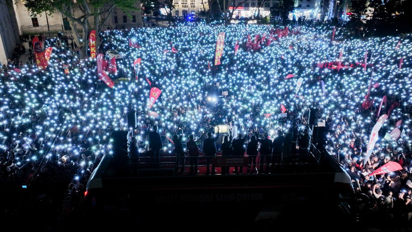 On binler Beyazıt Meydanı'ndaydı - Resim : 2