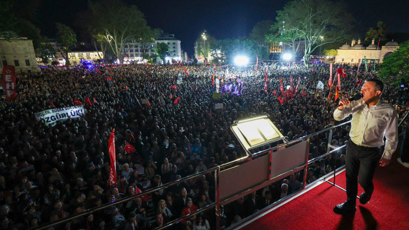 On binler Beyazıt Meydanı'ndaydı - Resim : 4