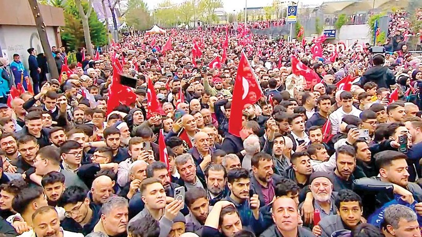 AKP’nin ampulü git gide sönüyor - Resim : 2