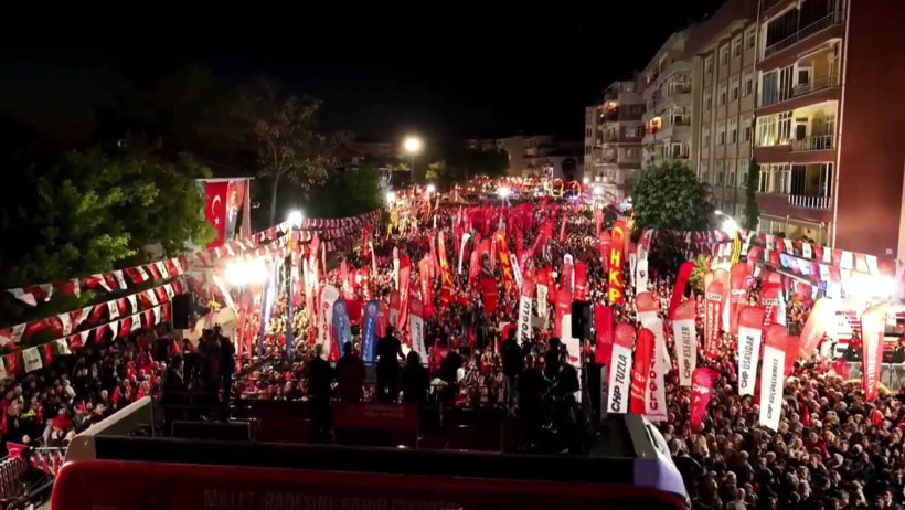 CHP'den Silivri çıkarması! On binler Atatürk Meydanı'nda - Resim : 2