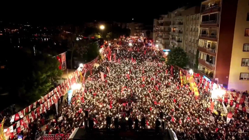 CHP'den Silivri çıkarması! On binler Atatürk Meydanı'nda - Resim : 1