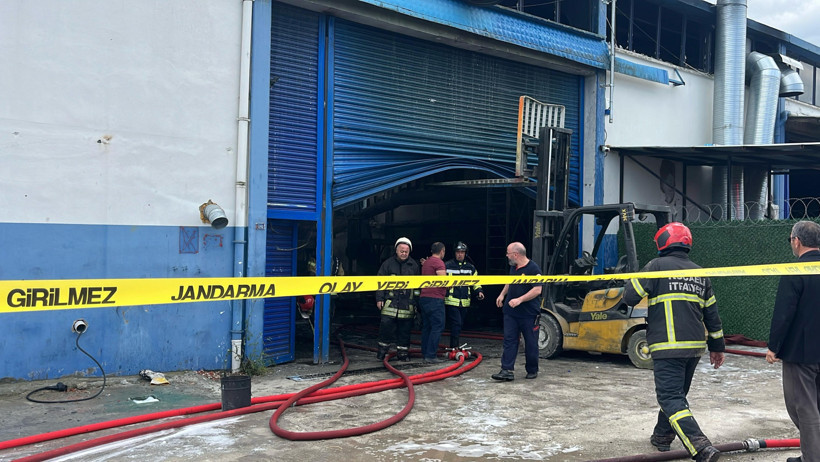 Gebze'de fabrika yangını: Dumanlar gökyüzünü kapladı - Resim : 1