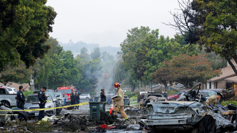 Uçak yerleşim yerine düştü - Resim : 2