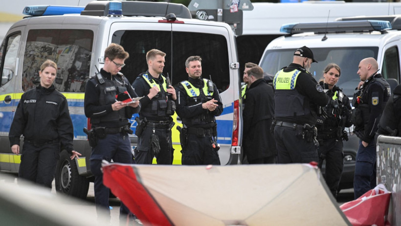 Almanya'da bıçaklı dehşet: Çok sayıda yaralı var - Resim : 1