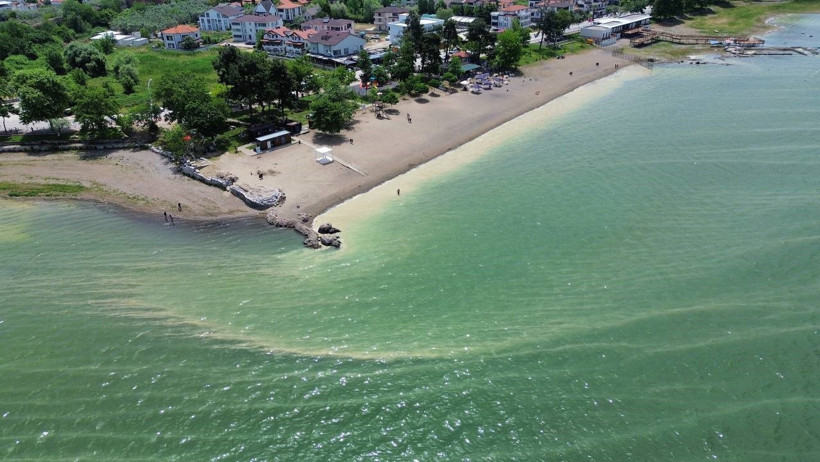 İznik Gölü can çekişiyor - Resim : 1