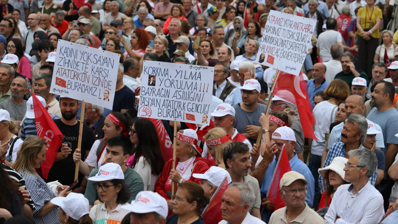 Yasaklara rağmen on binler Bursa mitingindeydi - Resim : 10