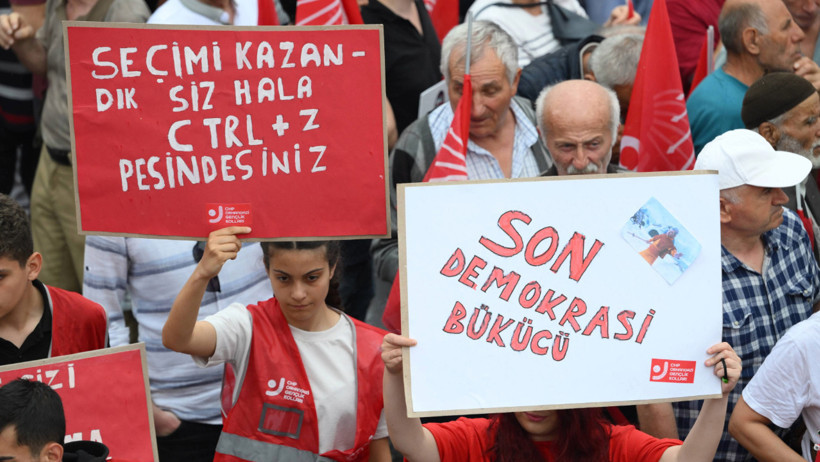 Yasaklara rağmen on binler Bursa mitingindeydi - Resim : 12