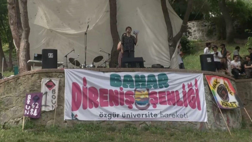 Sanatçı Cem Akarsu 'Cumhurbaşkanına hakaret'ten tutuklandı - Resim : 1