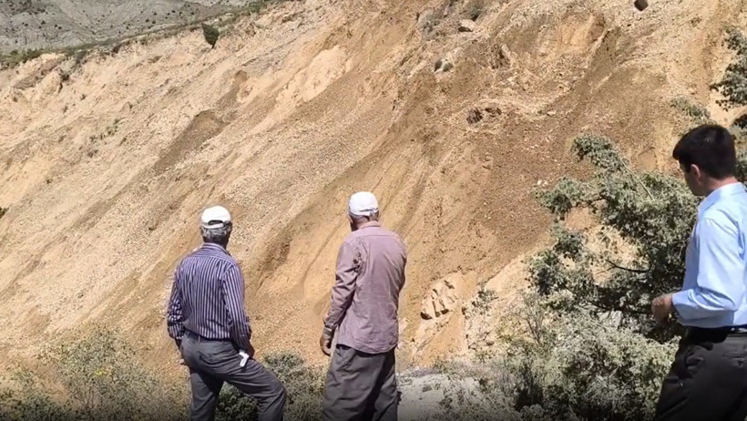 Tortum Şelalesi yakınlarında heyelan - Resim : 2