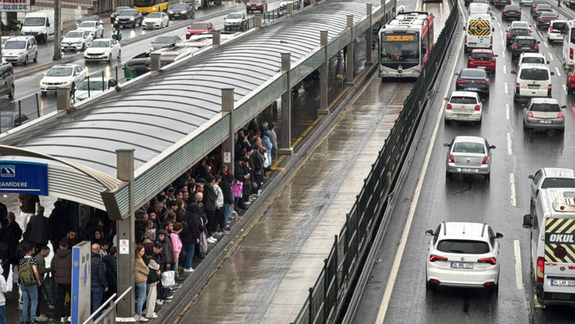İstanbul'da trafik kilit - Resim : 3