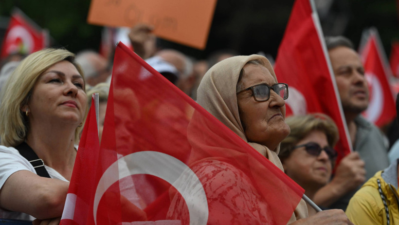 Özgür Özel: Başımız dik, alnımız ak - Resim : 5