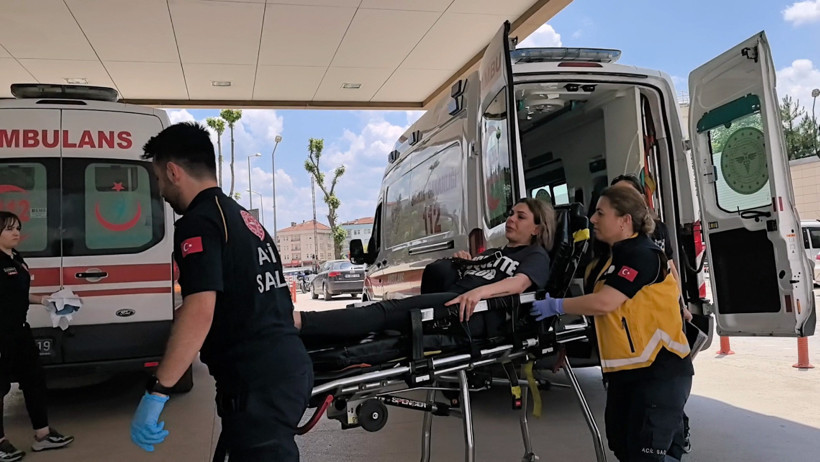 Eski nişanlısını sokak ortasında vurdu - Resim : 1