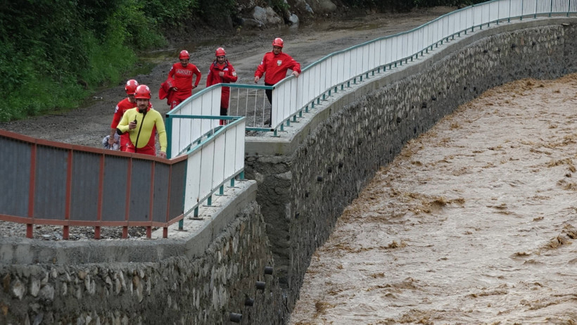 Trabzon'u sel vurdu, bir kişi kayıp - Resim : 3