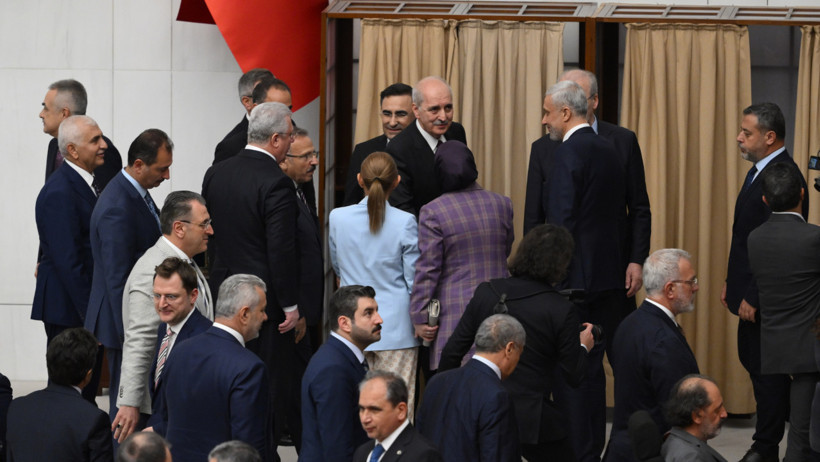 Numan Kurtulmuş yeniden TBMM Başkanı seçildi - Resim : 4