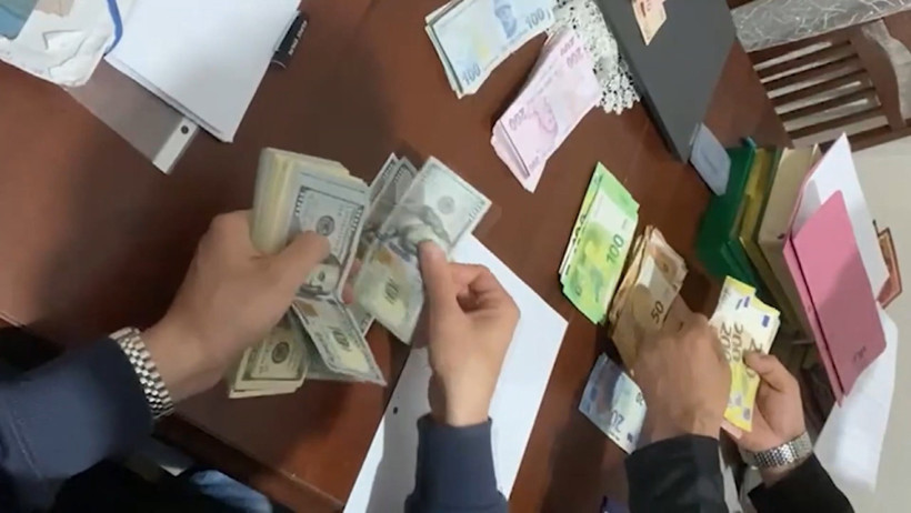 İstanbul merkezli 5 ilde FETÖ operasyonu: 54 gözaltı - Resim : 1