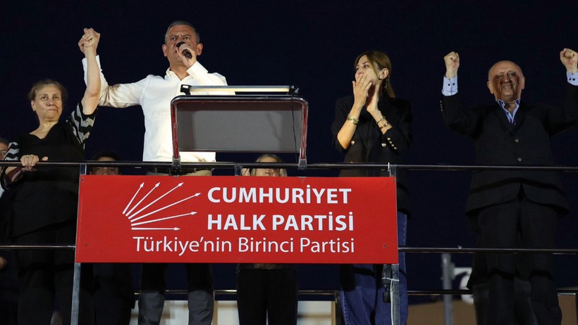Özgür Özel meydan okudu: Tepemin tasını attırma dağılmamak üzere toplanırız - Resim : 2