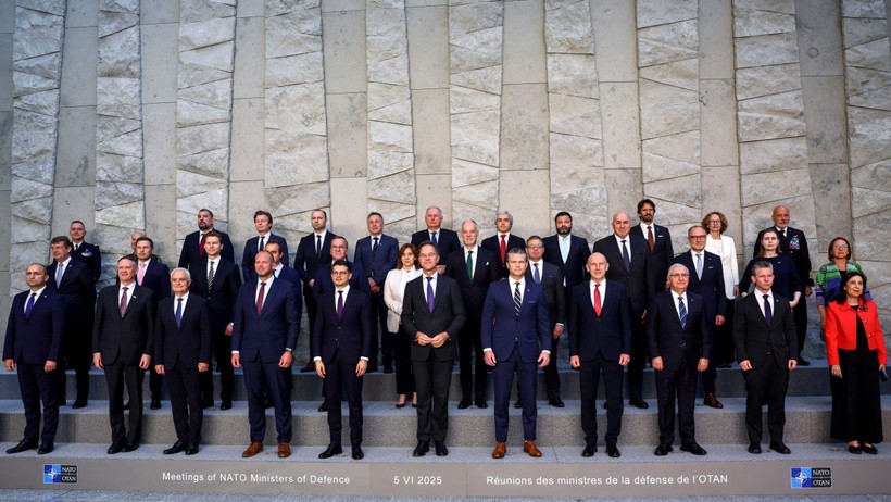 NATO Genel Sekreteri Rutte: Bunu yapmazsak Rusça öğrenmek zorunda kalırız - Resim : 1