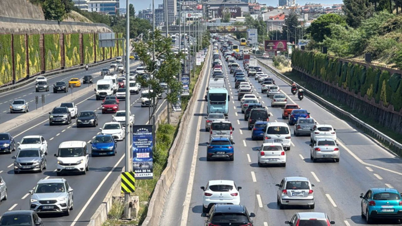 İstanbul trafiğinde bayram kısa sürdü - Resim : 2