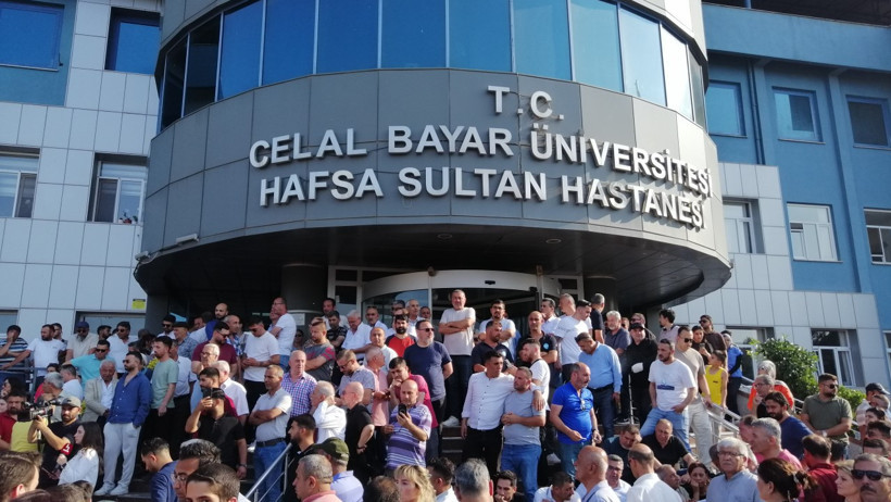 Ferdi Zeyrek’in ölüm haberini alanlar hastaneye koştu - Resim : 1