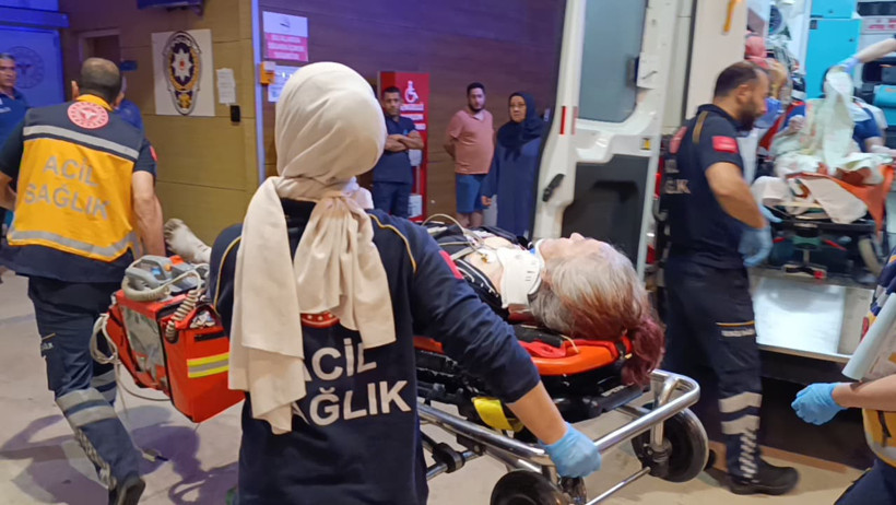 Bursa'da yolun karşısına geçmeye çalışan kadına otobüs çarptı - Resim : 2