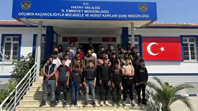 Saman balyalarının altından çıktılar! Tam 31 kişi... - Resim : 2