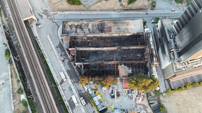 Gece boyunca yandı! Hasarı sabah ortaya çıktı - Resim : 4