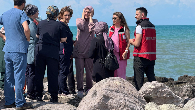 Baba-oğul akıntıya kapıldı: Çocuk aranıyor - Resim : 1