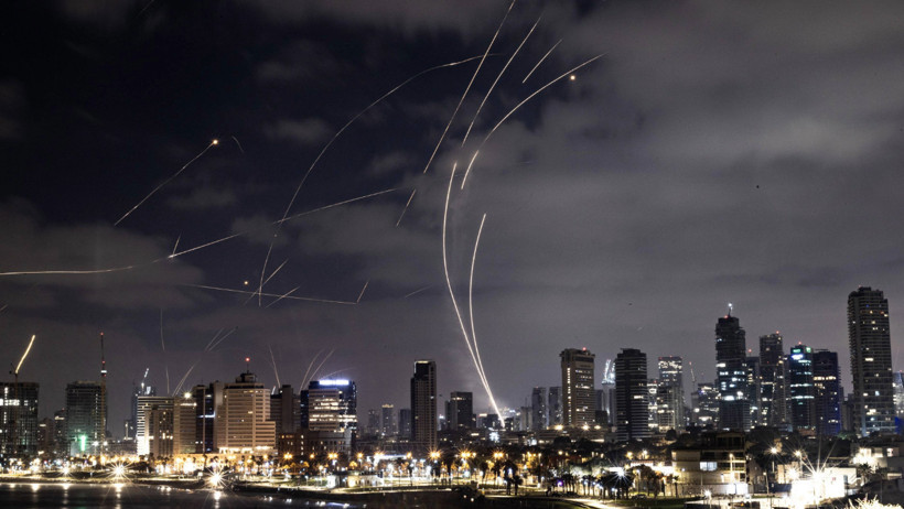 İran'dan atılan füzelerin İsrail'e gecelik maliyeti dudak uçuklattı - Resim : 1
