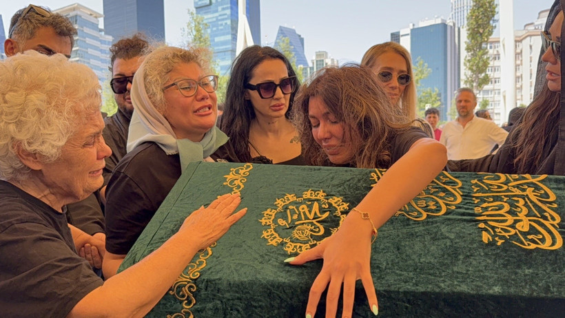 Nihal Candan son yolculuğuna uğurlandı - Resim : 1