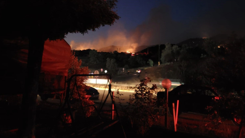 Aydın'daki orman yangını yayılıyor, 3 kişi hastanelik oldu - Resim : 5