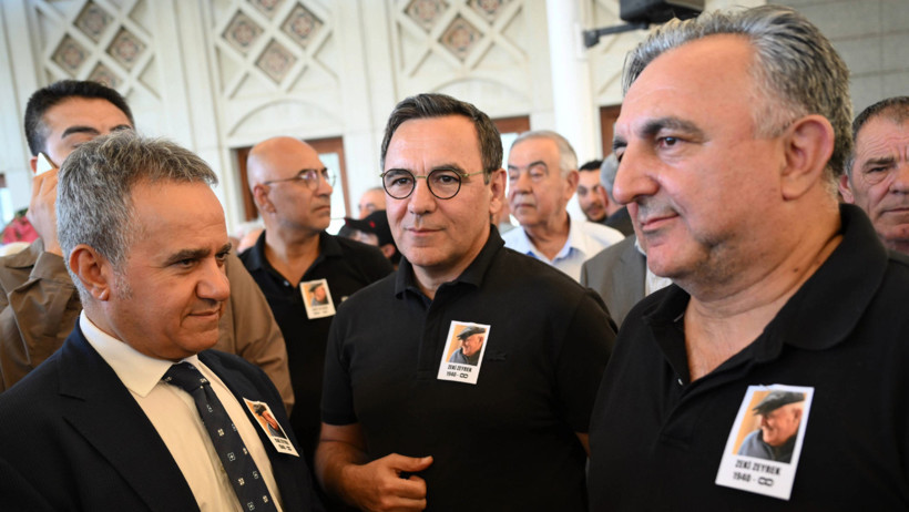 Zeki Zeyrek Ankara'da son yolculuğuna uğurlandı - Resim : 3